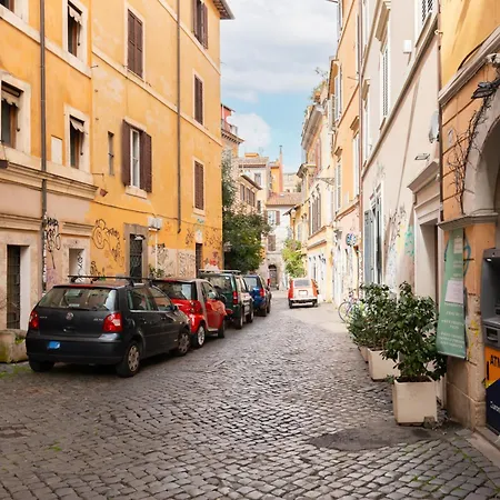 Trastevere Boutique アパート ローマ